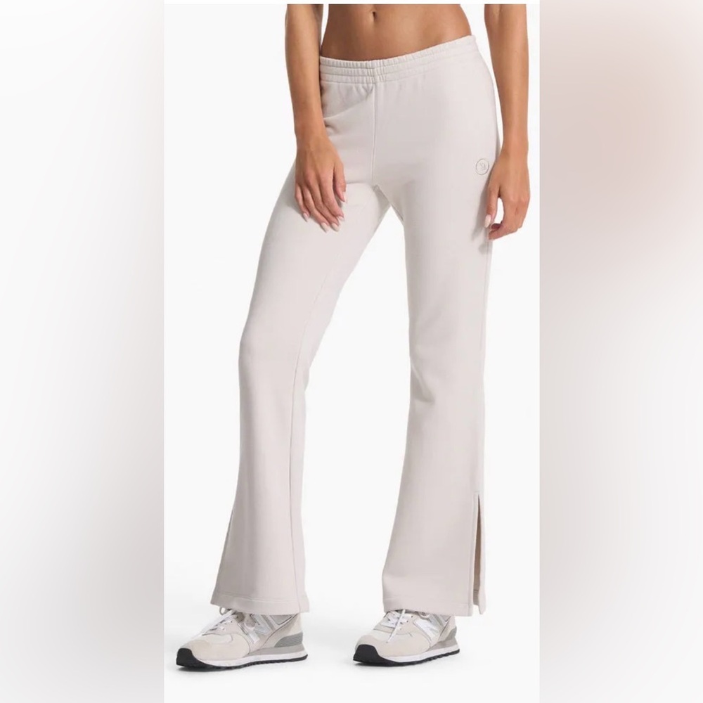 EUC vuori fleece bootcut sweatpants with side slit detail